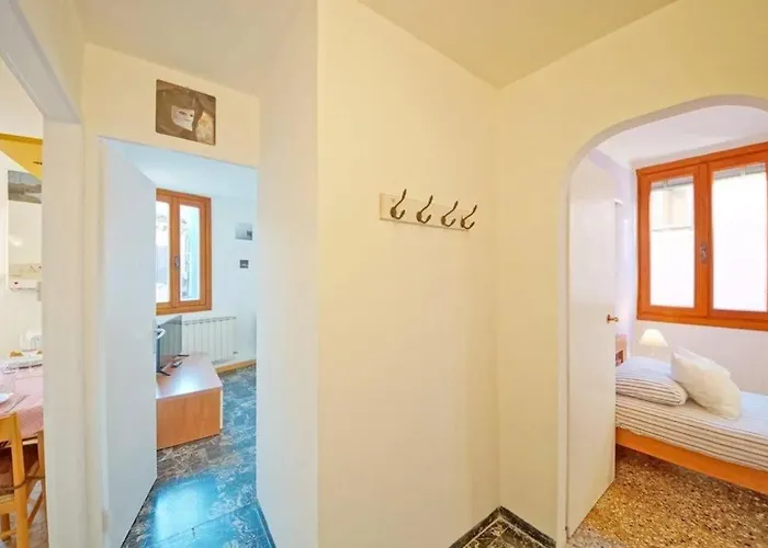 410 San Polo Roky Wifi Center * Venetië